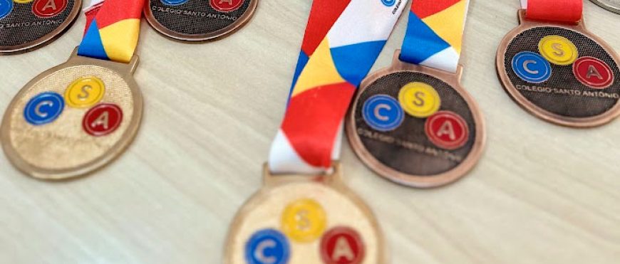 Colégio Santo Antônio quebra recorde de medalhas na Olimpíada Canguru de Matemática