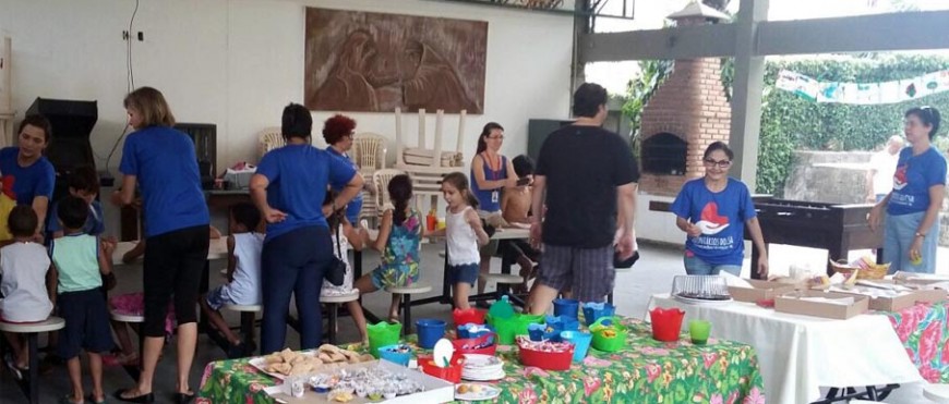 Grupo de Voluntários organiza festa para as crianças da Associação Irmão Sol